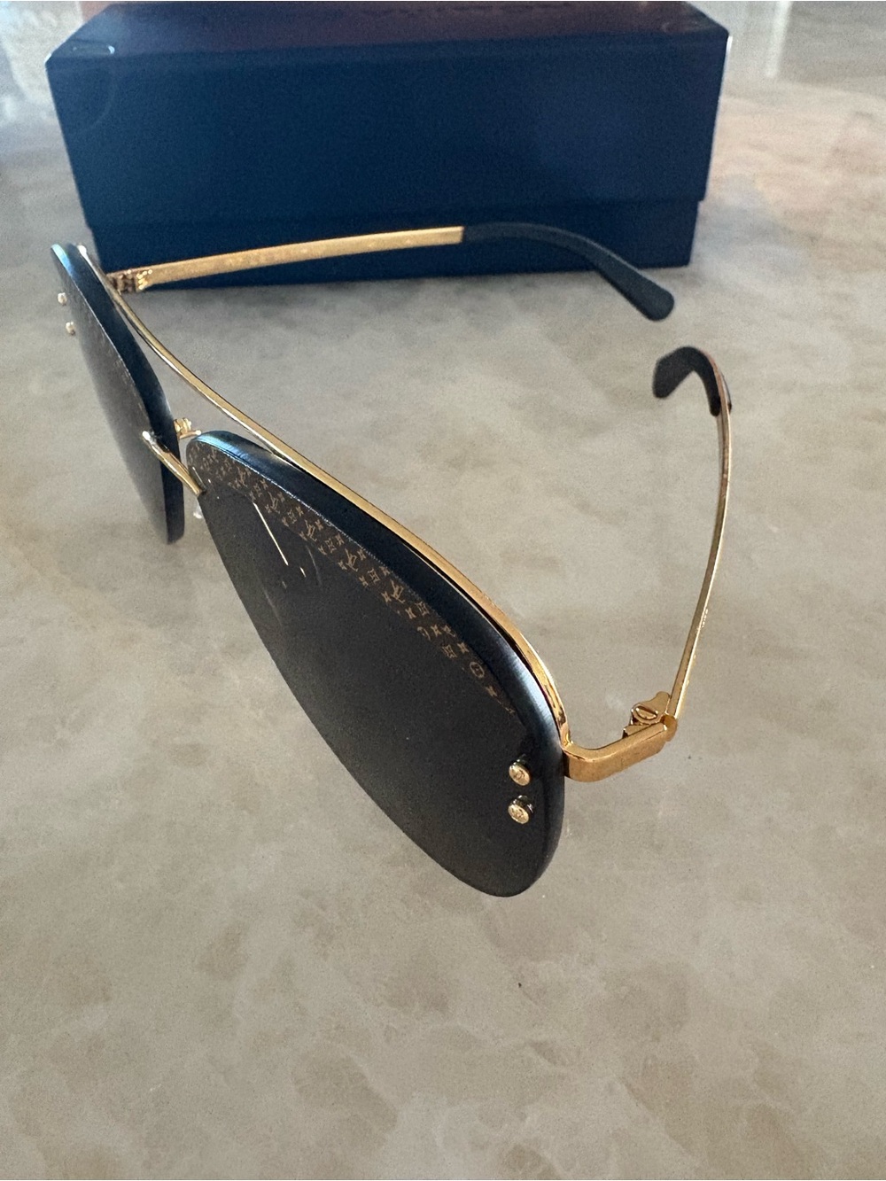 Louis Vuitton Black Aviator Sunglasses - Signature Detail - Picture 6 of 10
